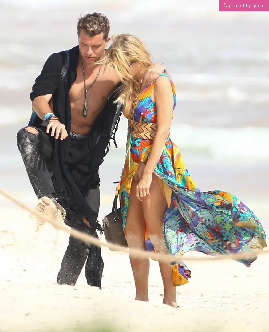 Paris Hilton - Photo #58