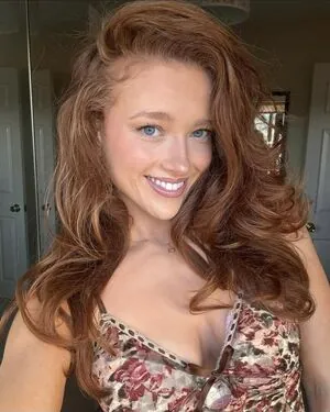 phoebeisginger