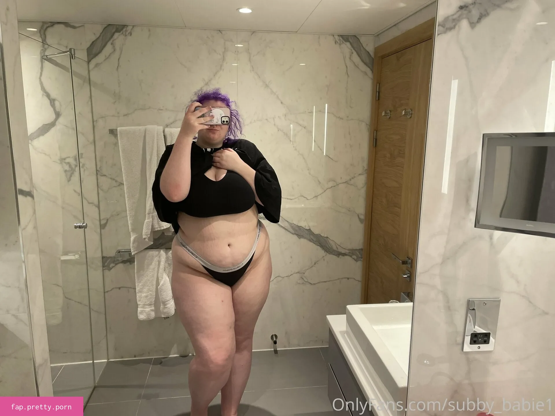 phoebetheunistudent - Photo #57