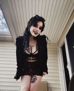 Phoenfatale