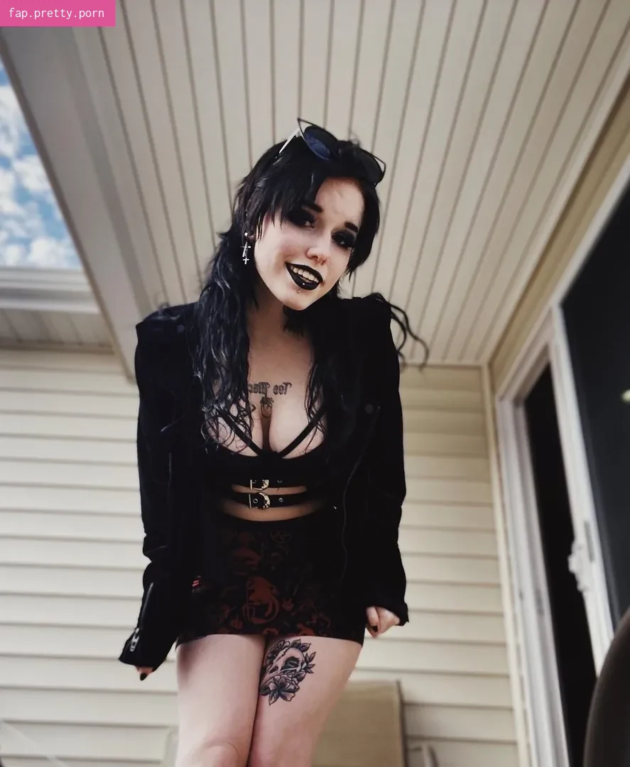 Phoenfatale - Photo #03