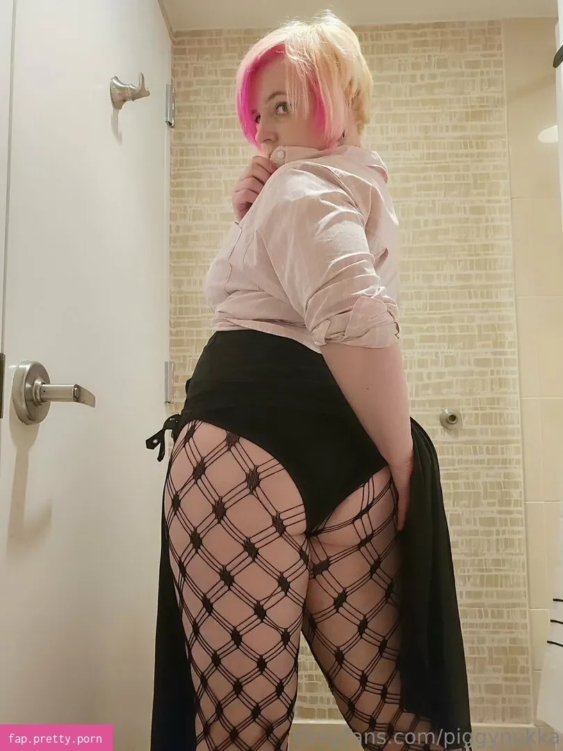 piggynukka - Photo #34
