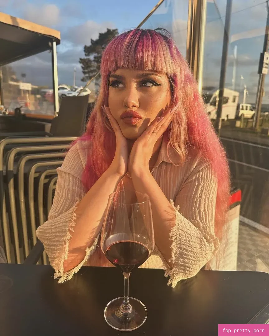 pinkcharlotte - Photo #09