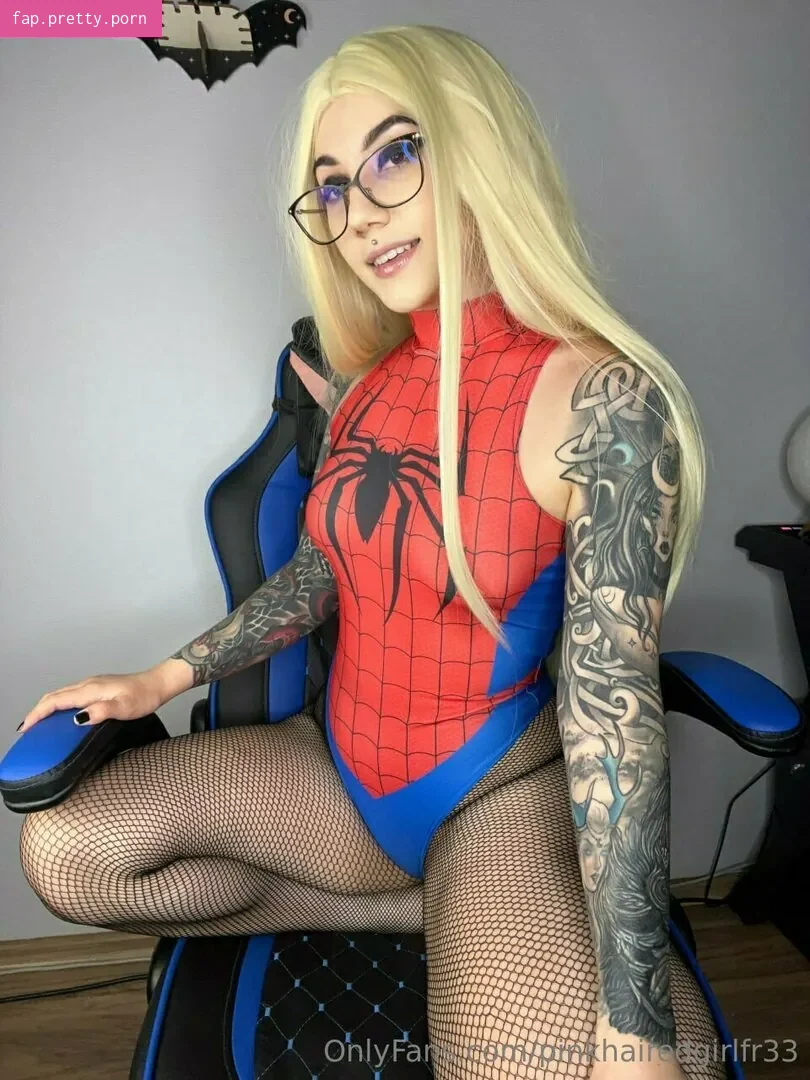 pinkhairedgirlfr33 - Photo #65