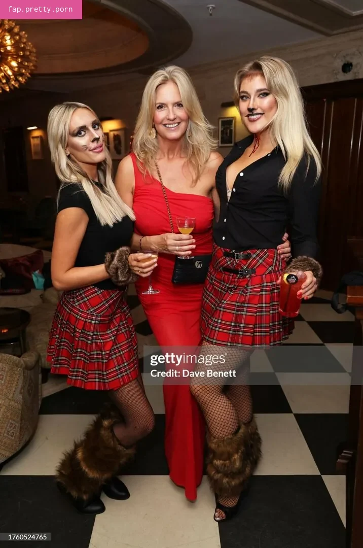 Penny Lancaster - Photo #22