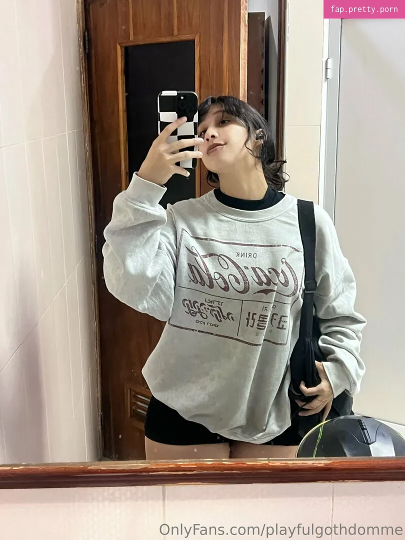 playfulgothdomme - Photo #06