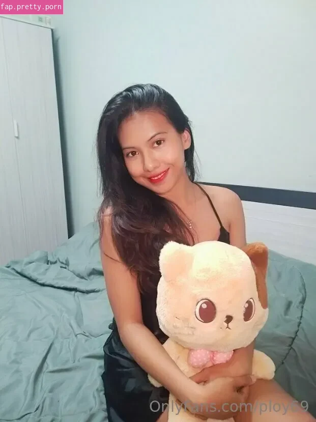 ploy69 - Photo #00