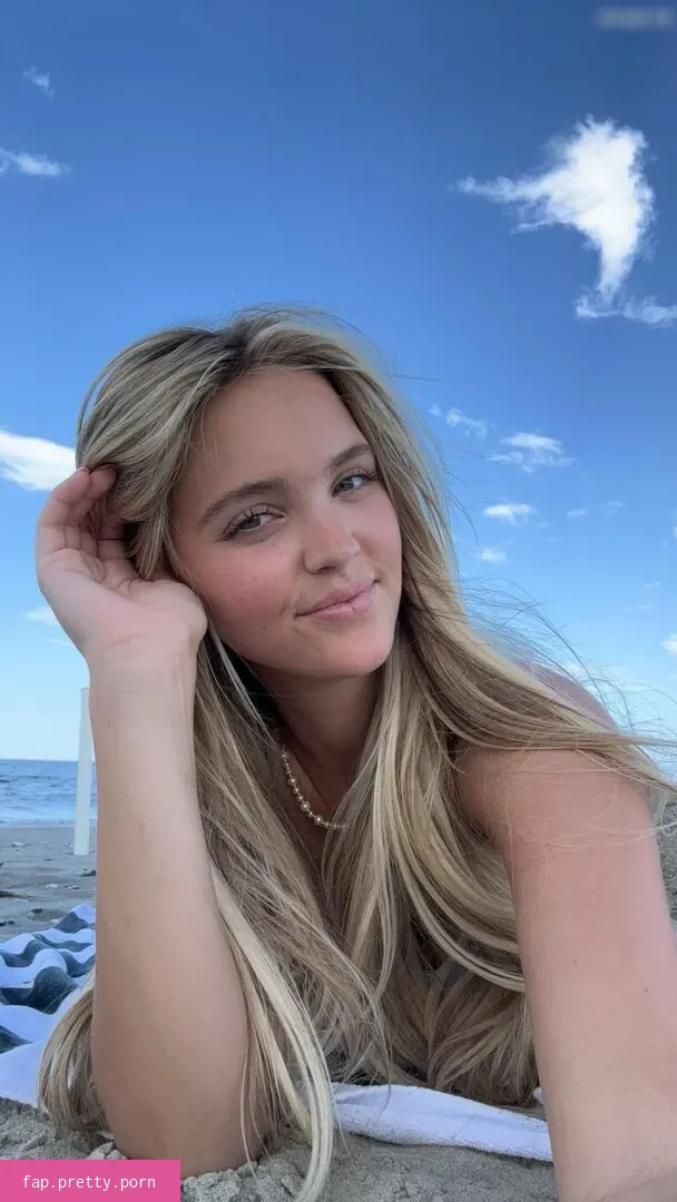 Paige Mackenzie - Photo #19