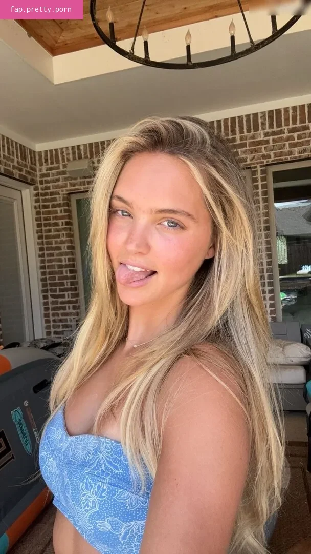 Paige Mackenzie - Photo #30