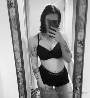 Phoebe_mae