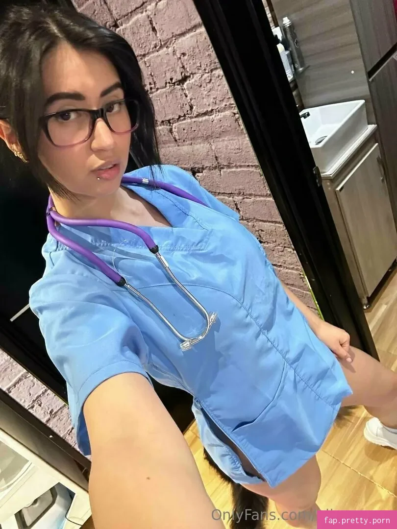 pilar.nurse - Photo #05
