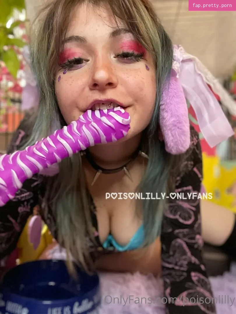 poisonlilly - Photo #14