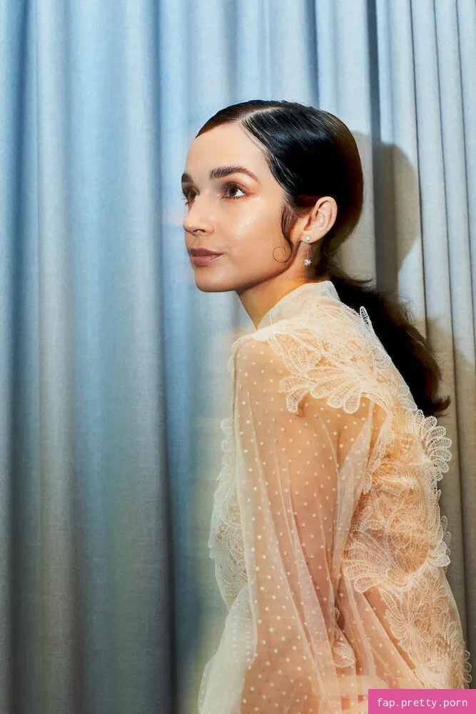 Poppy - Photo #12