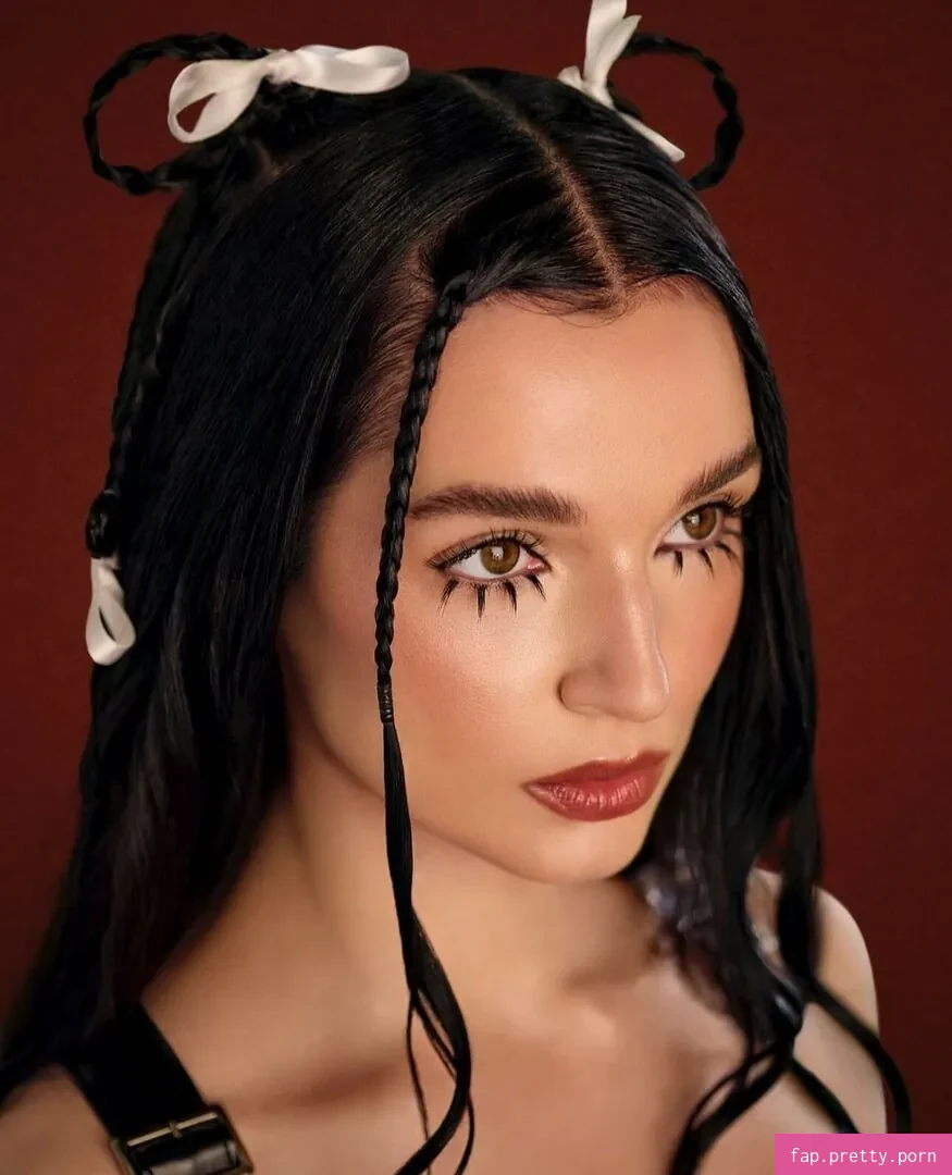 Poppy - Photo #32