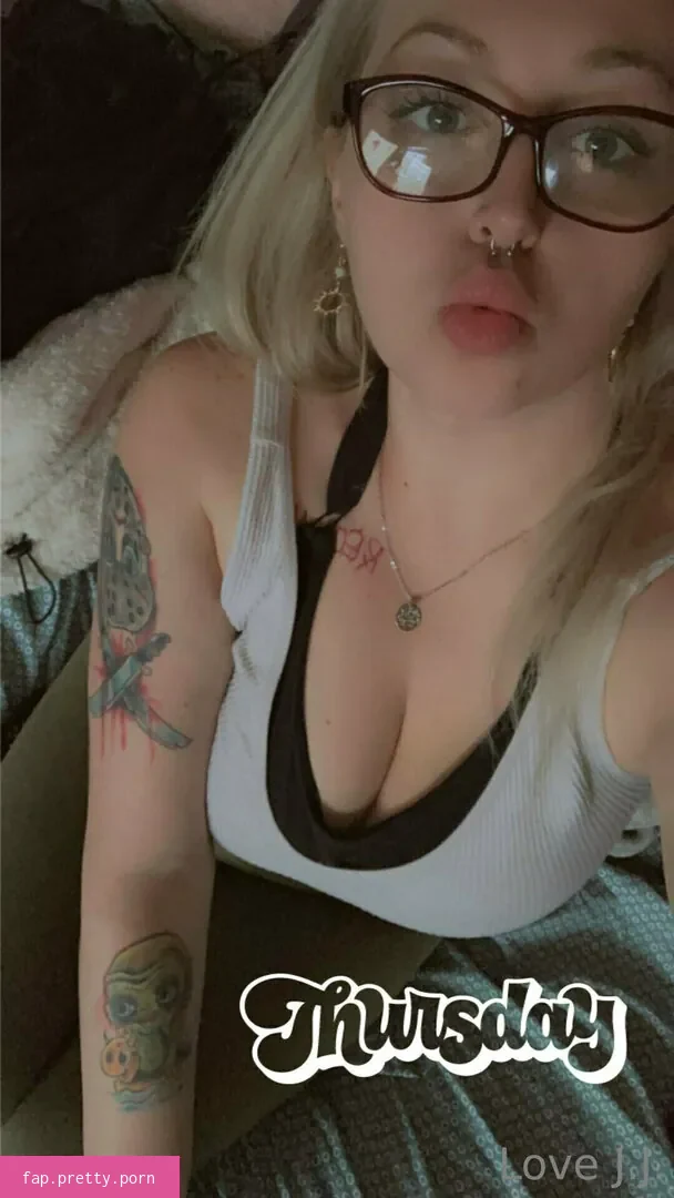 porcelainprincess90 - Photo #15