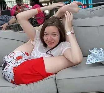 Pretzel Pose