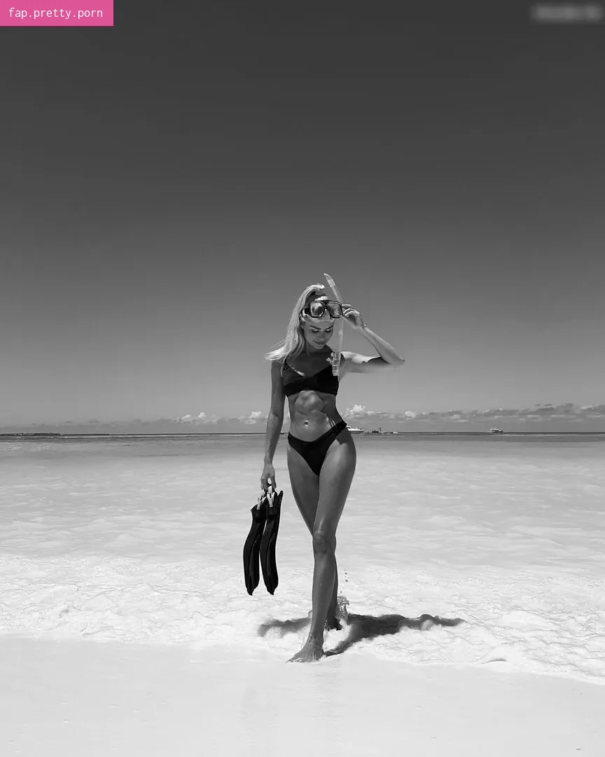 Pamela Reif - Photo #80