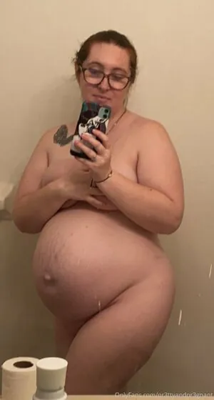pr3ttyandpr3gnant