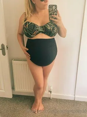 pregnantpolly30