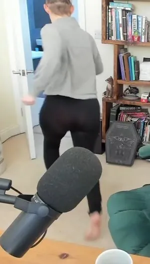 presshearttocontinue