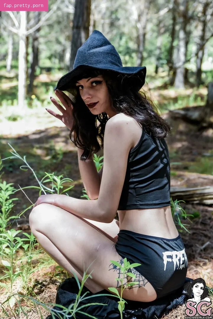 Prettybones - Photo #40