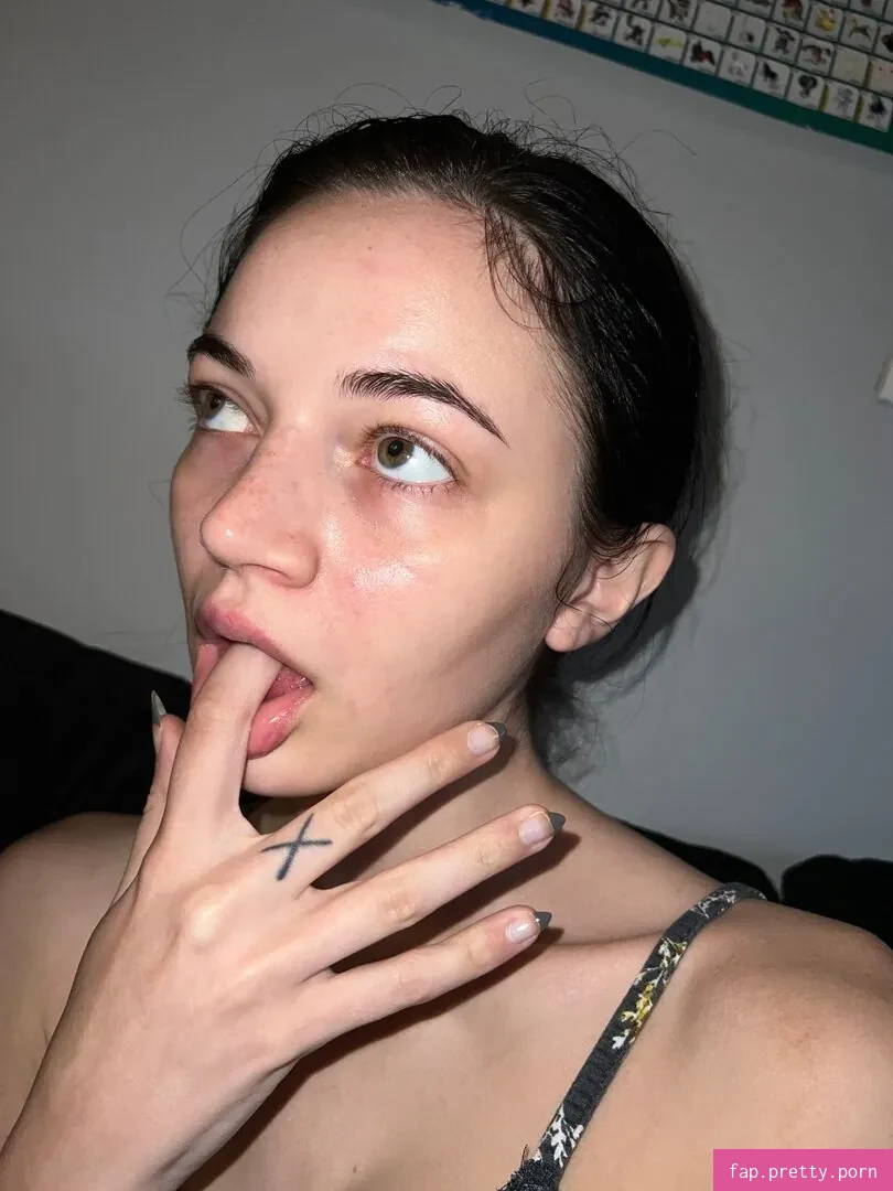 prettyyangell - Photo #30