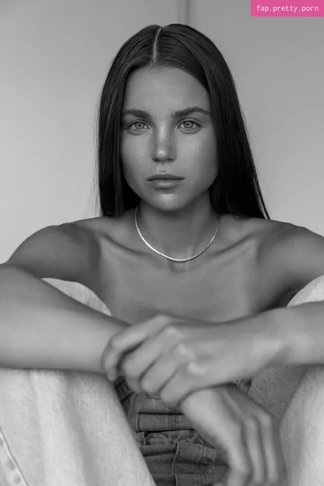 Pauline Schuller - Photo #01