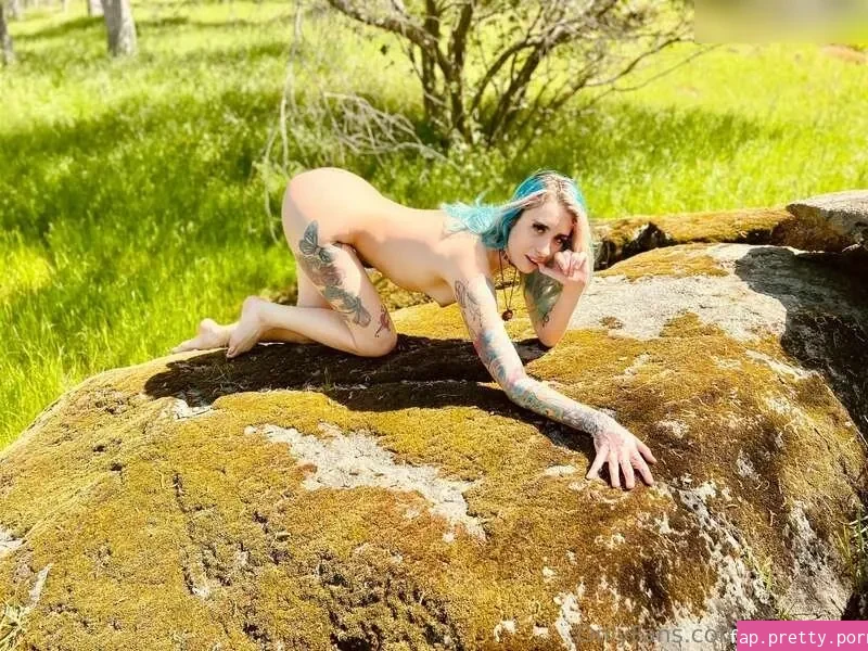 Pearl Sage - Hairy Queen - Photo #15