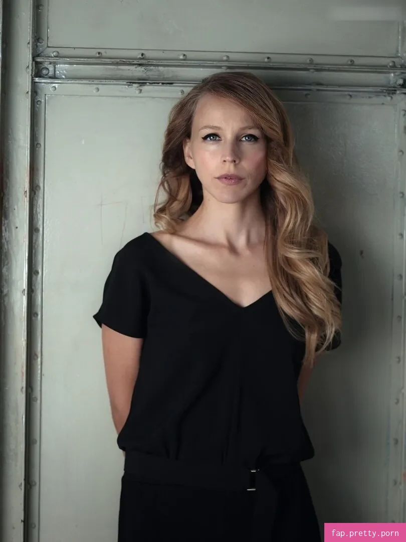 Petra Schmidt-Schaller - Photo #01