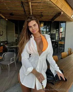 pretty_sara