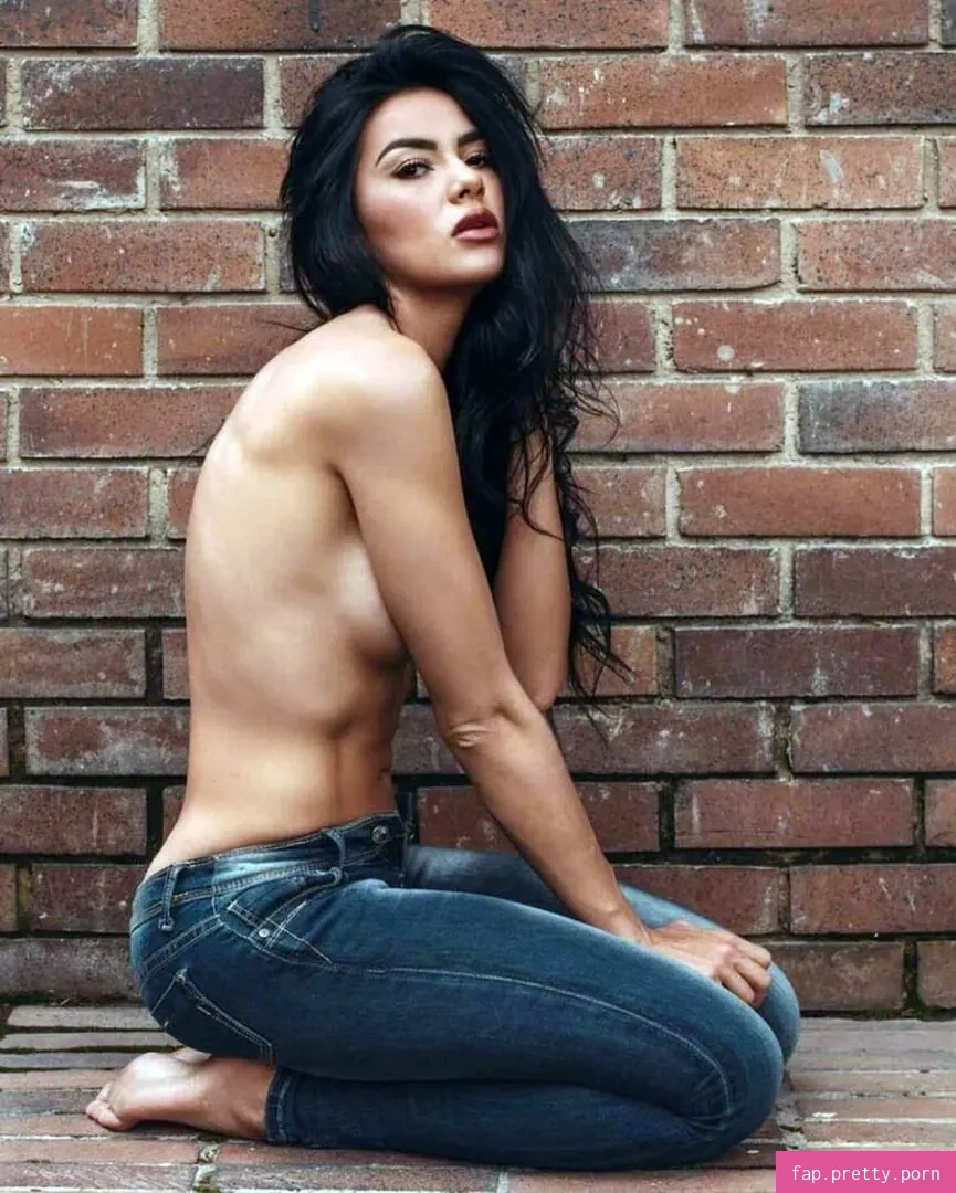 Paola Triana - Photo #07