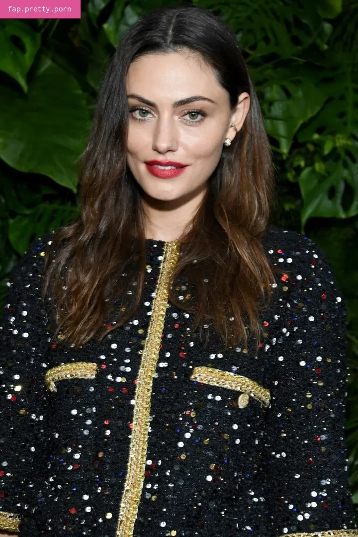 Phoebe Tonkin - Photo #47