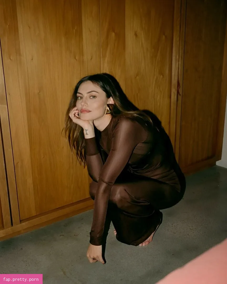 Phoebe Tonkin - Photo #78