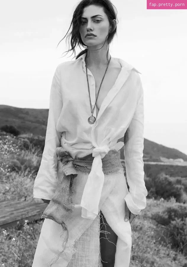 Phoebe Tonkin - Photo #71