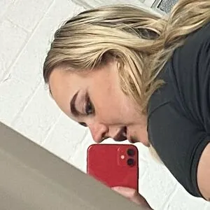 phoebeknight_t