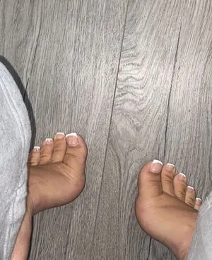 prettiest_toesx