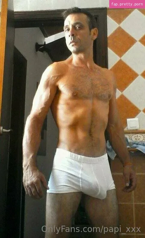 papi_xxx - Photo #08