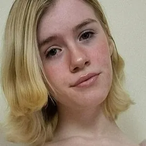 petiteelise_xcx