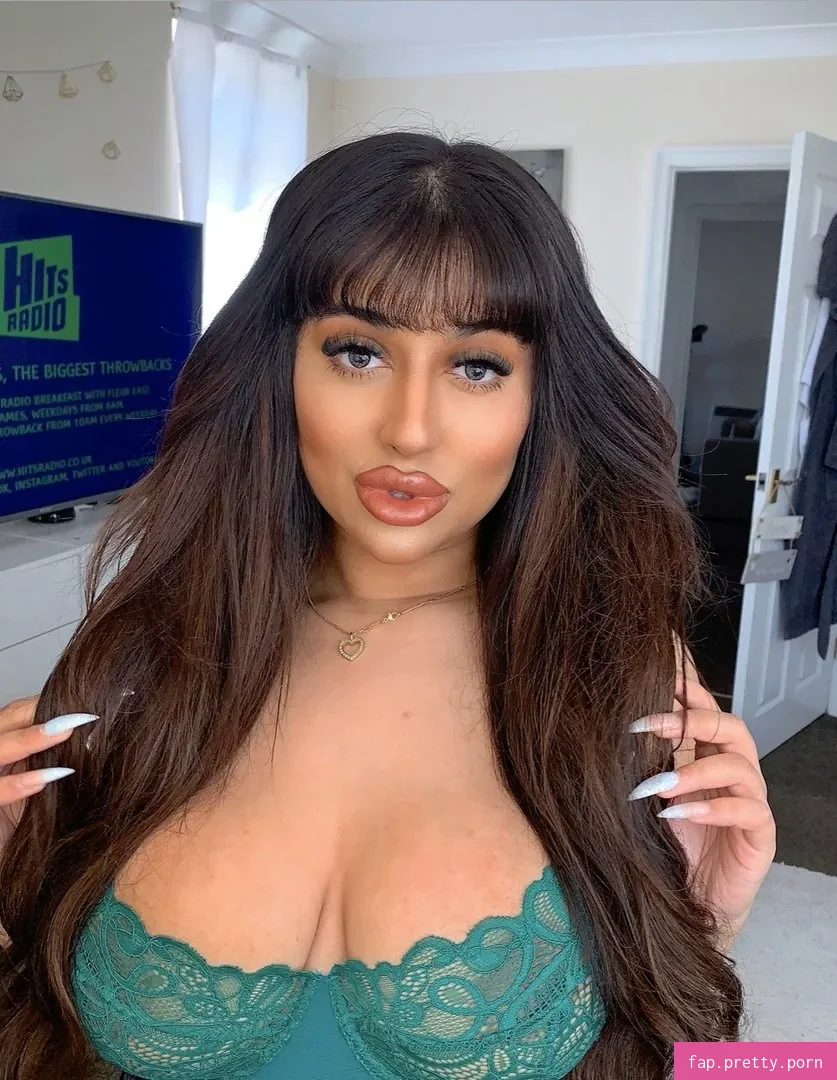 Priya Yasmin - Photo #38