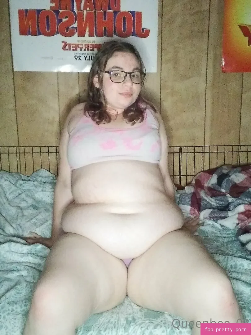 queenbee_03 - Photo #48