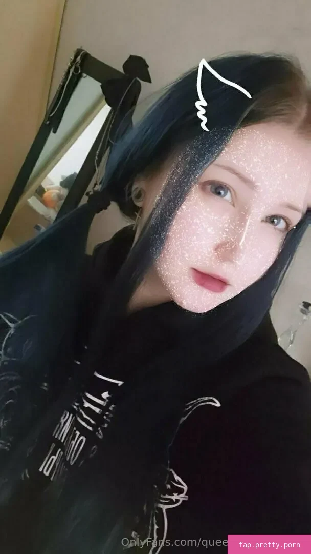 queenoforgasms_d - Photo #04
