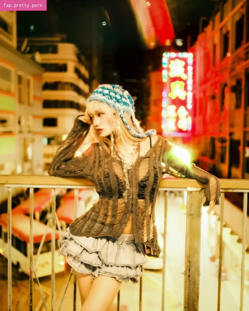 Queenie Lam - Photo #54
