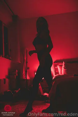 Queen Red