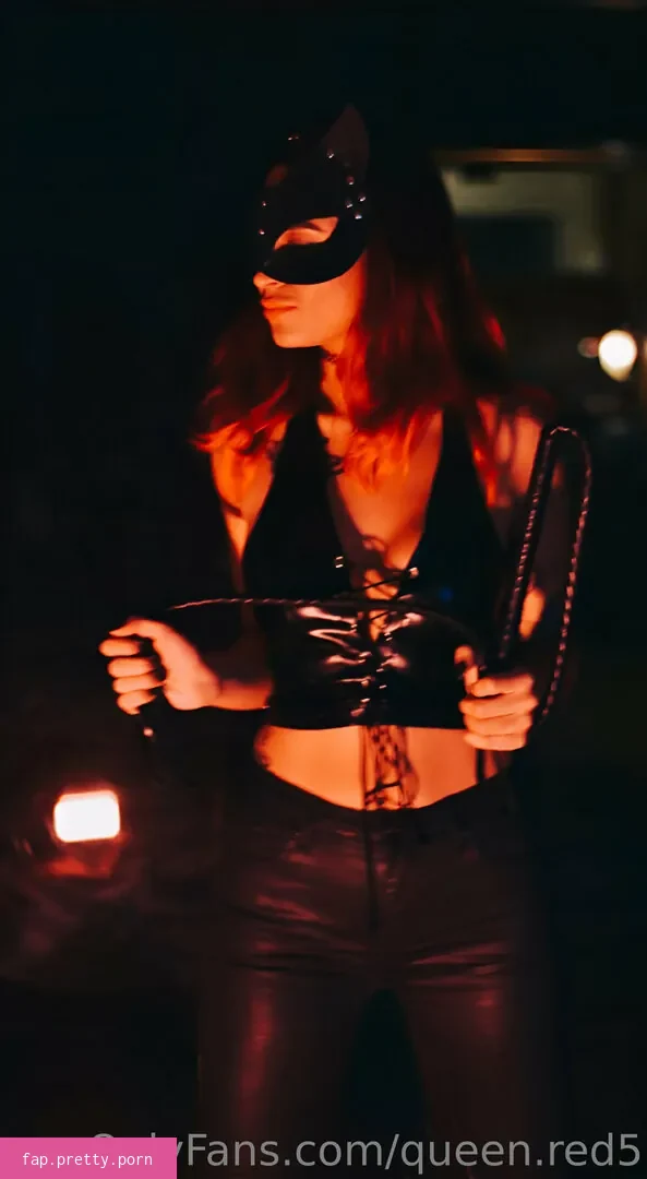 Queen Red - Photo #62