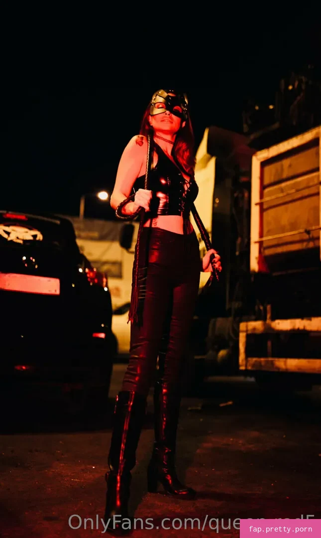 Queen Red - Photo #73