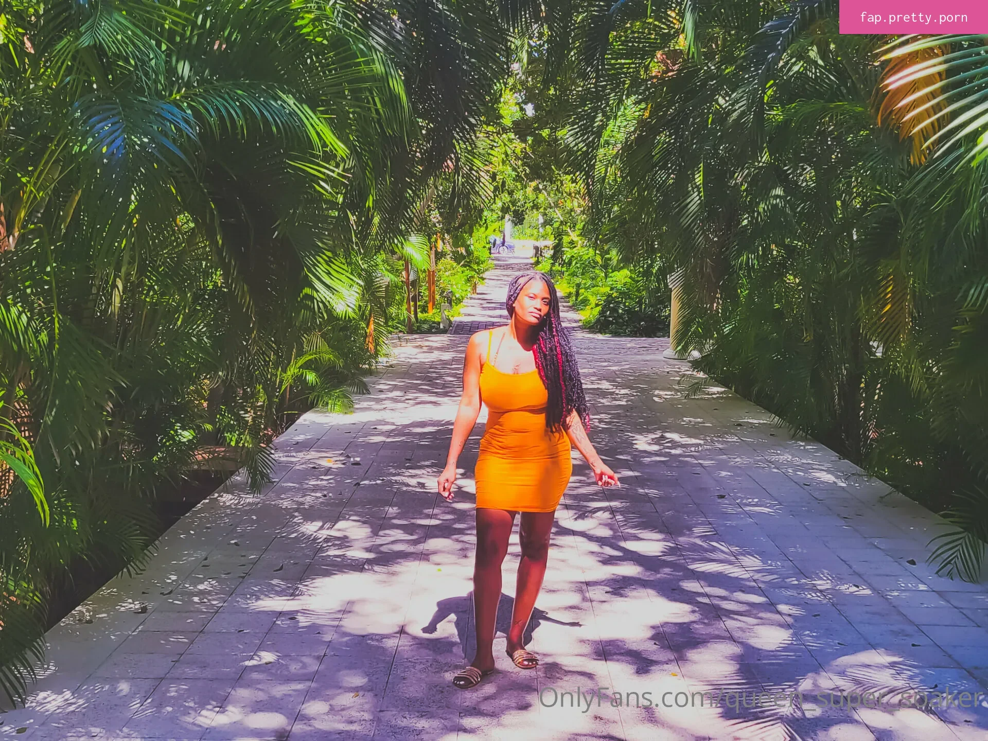 queen_super_soaker - Photo #22