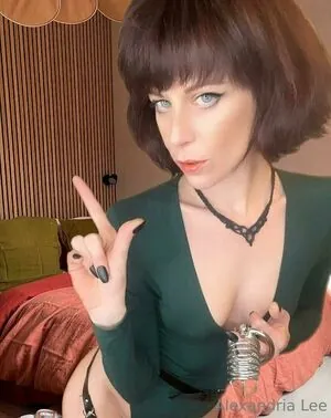 queenbeealexandrialee