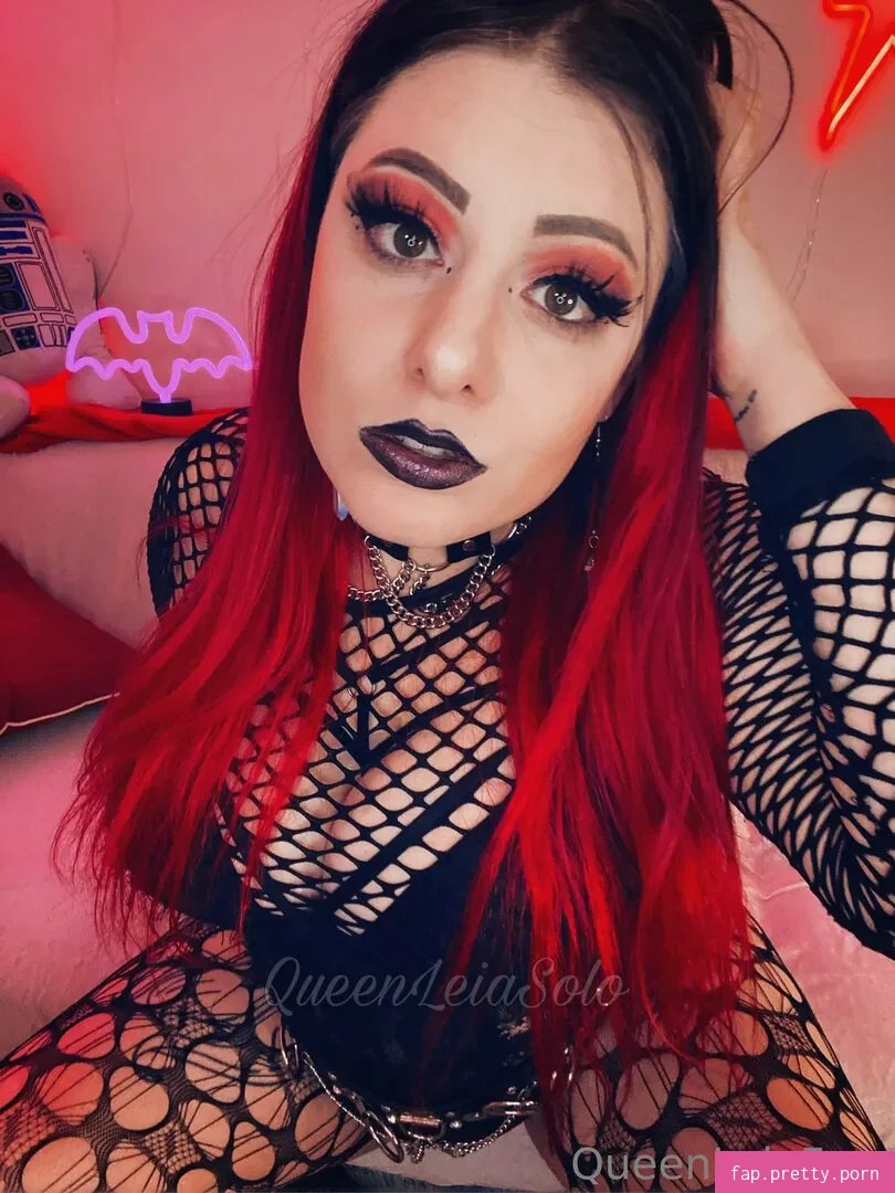 queenleiafree - Photo #25
