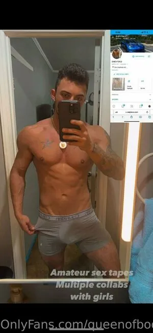 queenofbootyy__