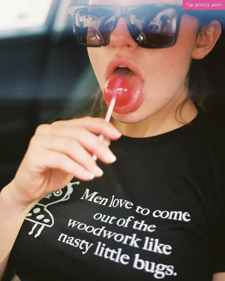Rachel Anne Sennott - Photo #48